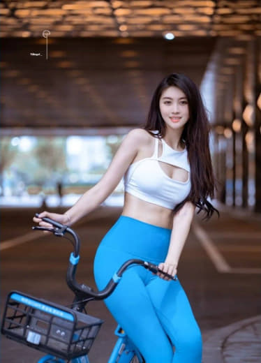 八尺大人动漫