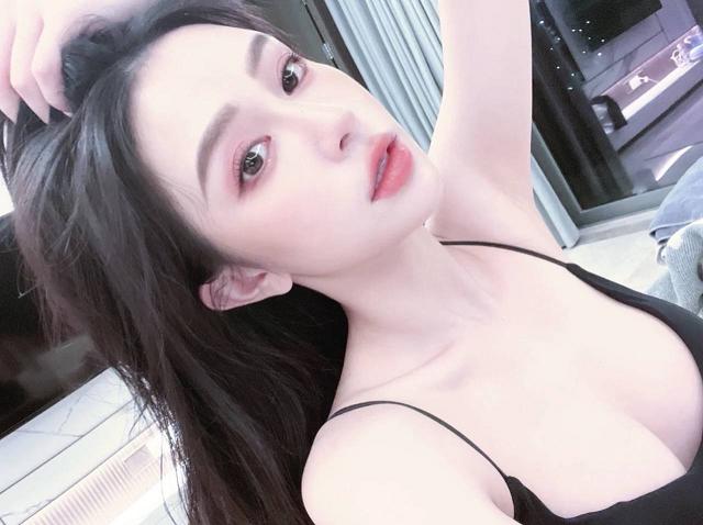 女朋友的图书馆