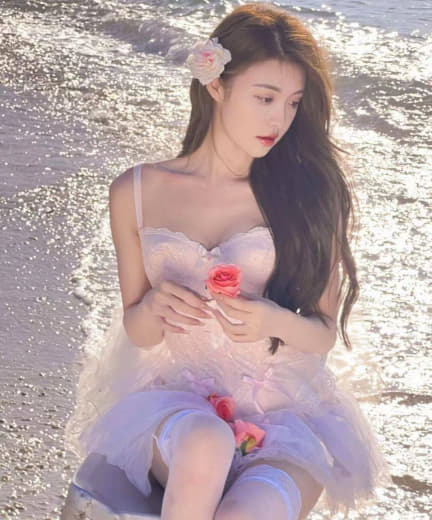 免费吃奶摸下激烈视频在线观看 第7季