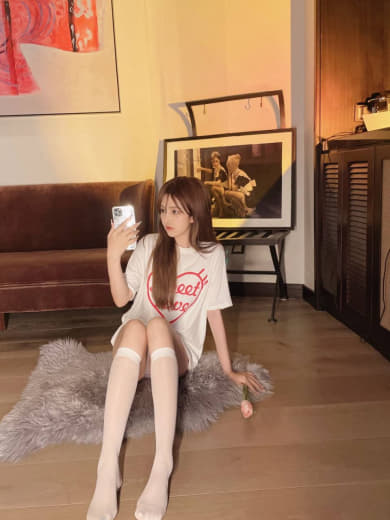 韩国电影年轻的阿姨在线观看