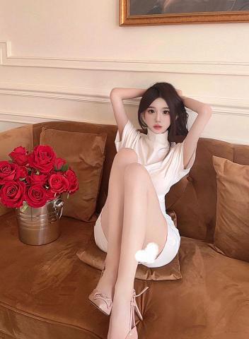 大胸美女揉胸