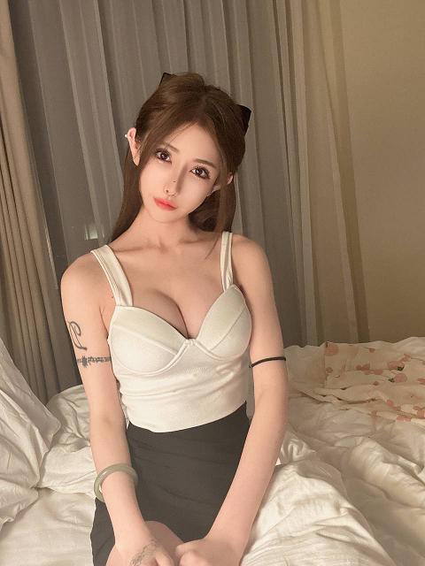 英语老师的小兔子又大又好吃