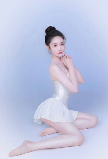 客厅乱h乱亲女视频