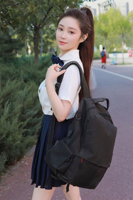 好姑娘8步广场舞教学视频完整版
