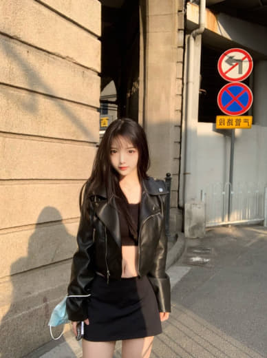 美女的尿囗免费视频