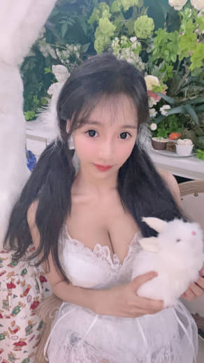 捆着我绑着我