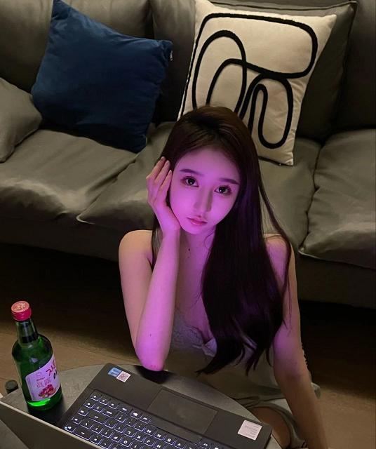 满月之下请相爱