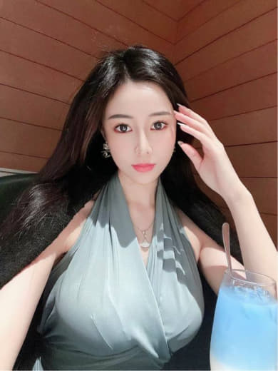 我女朋友的母亲9整视频有翻译