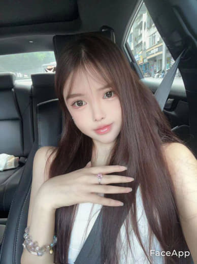2025 白嫩白嫩美女极品国产在线观看