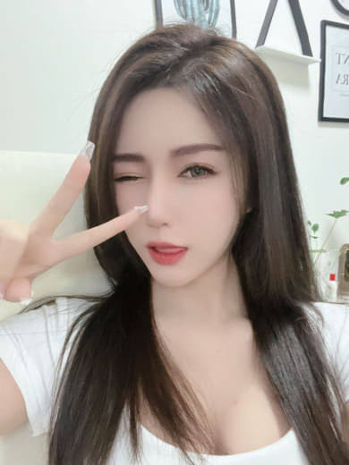 女百合受趴在攻身上打屁股